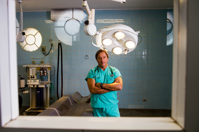Thomas Wolff  é um dos principais cirurgiões de equinos no país