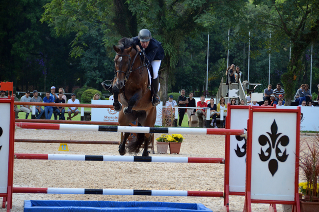 Zé Roberto em Prestige Radiator JMen ação no início da temporada 2015 no tradicional Torneio de Verão no Clube Hípico de Santo Amaro; img: CM