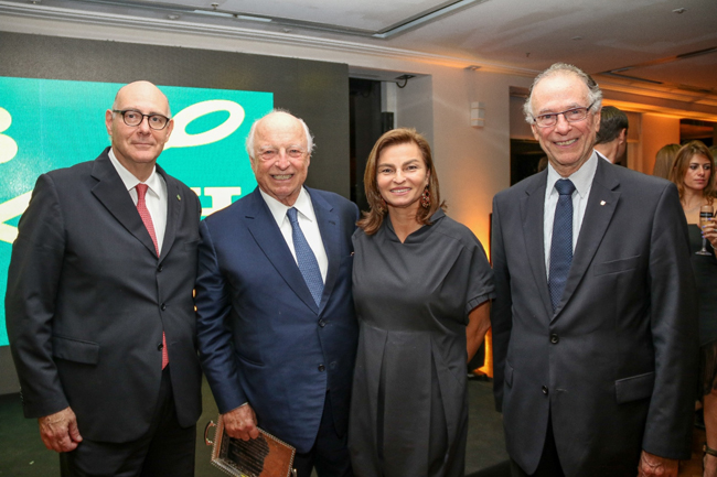 Luiz Roberto Giugni, Jorge Gerdau Johannpeter com sua filha Beatriz Johannpeter e Carlos Nuzmann, presidente do COB