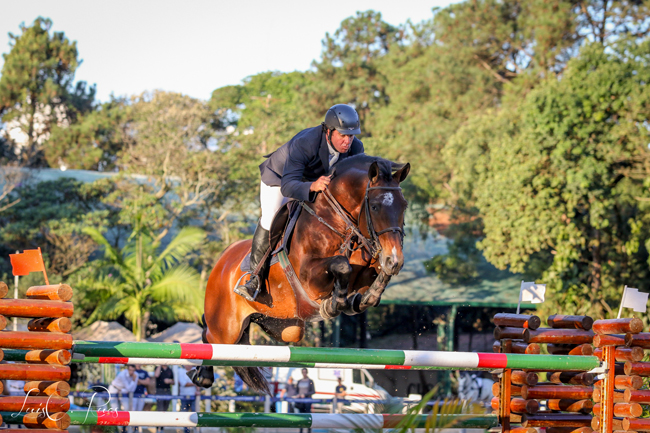 Zé Roberto e Prestige Radiator JMen salto espetacular