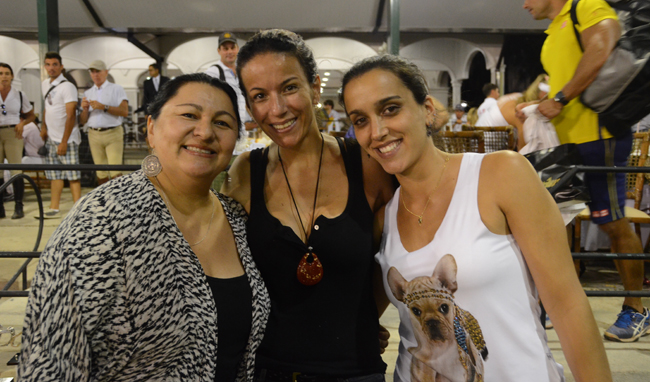 Time de 1ª dando todo apoio a Copa Verão: Val Gonzaga, Ana Lucia, a Lala, e Roberta Milani 