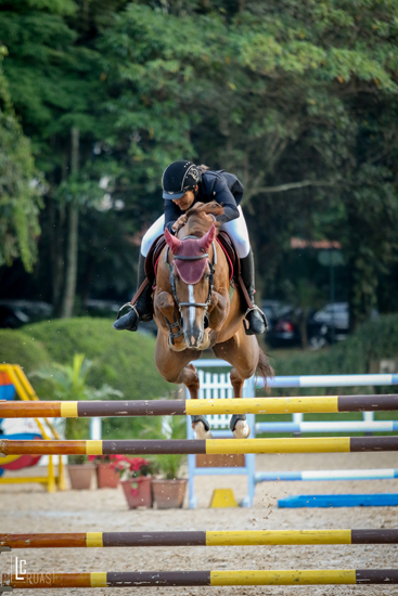 Andrea Muniz, top da casa, promete estar em pista
