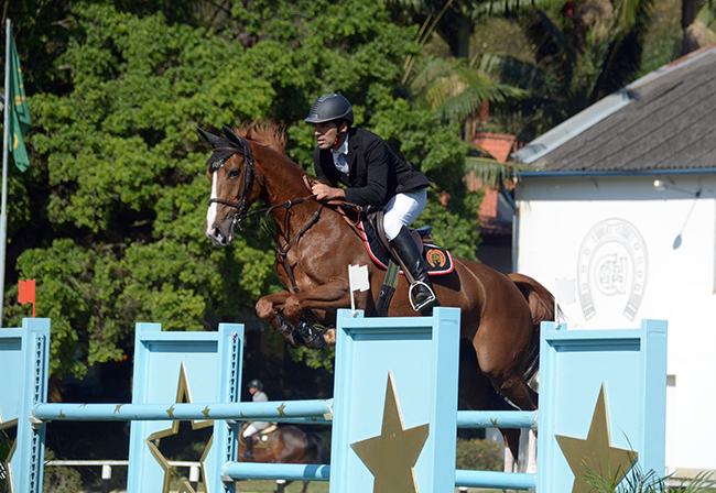 Musa e Paloma em clique de arquivo por Tupa Vídeo