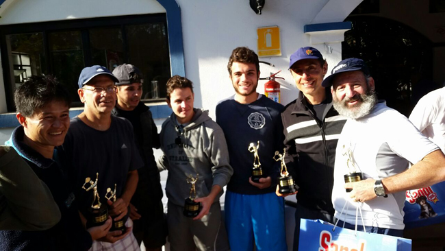 Campeões do Torneio Pro=Am a postos: James, Johnson, Luciano, Mark, Cesar Fº, Luis Augusto e Marcel