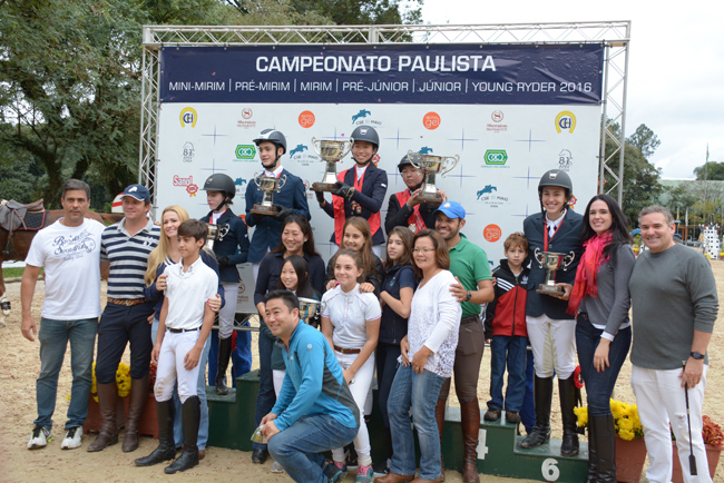 Festa no pódio do Paulista Mirim 2016