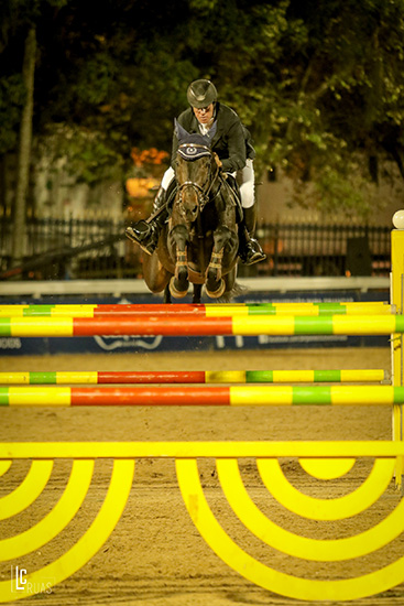 O santamarense Zé Roberto e Galip em salto perfeito na Sociedade Hípica Brasileira