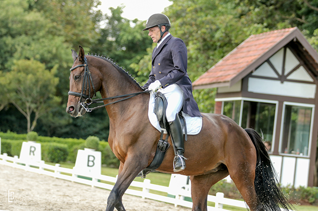 Bruno Certaines e sua Finesse garantiram boa apresentação na reprise São Jorge