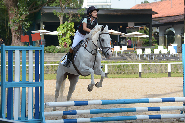 A jovem amazona Chloe Tanzilli Teillere venceu as séries 0.60 e 0.80 metro