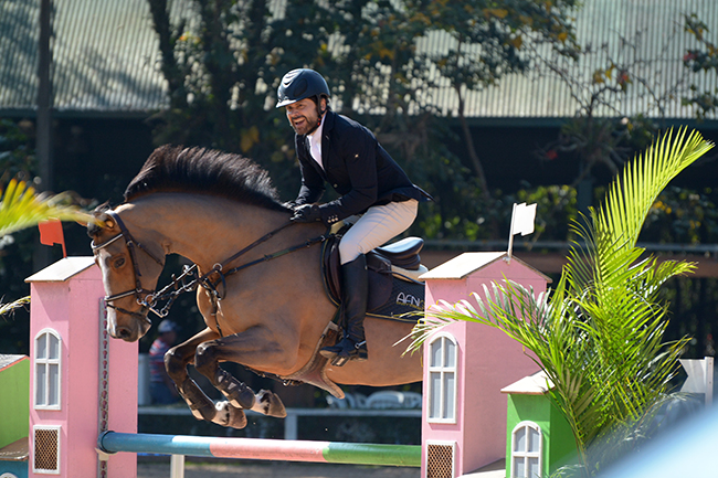 Luis Frias com Chococino 2 foi vice garantindo dobradinha santamarense na categoria Master - 1.20 metro