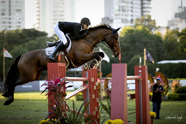 Tiago e Baptista a caminho da vitória